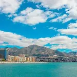 Апартаменты 3 Bedrooms Flat-fuengirola Center-2 Min From Фуэнхирола